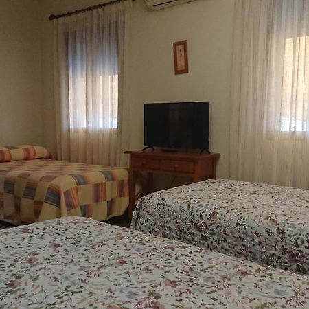 Posada La Reja Malpica de Tajo Kültér fotó