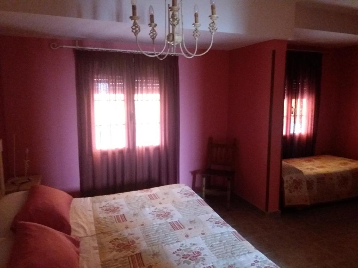 Posada La Reja Malpica de Tajo Kültér fotó